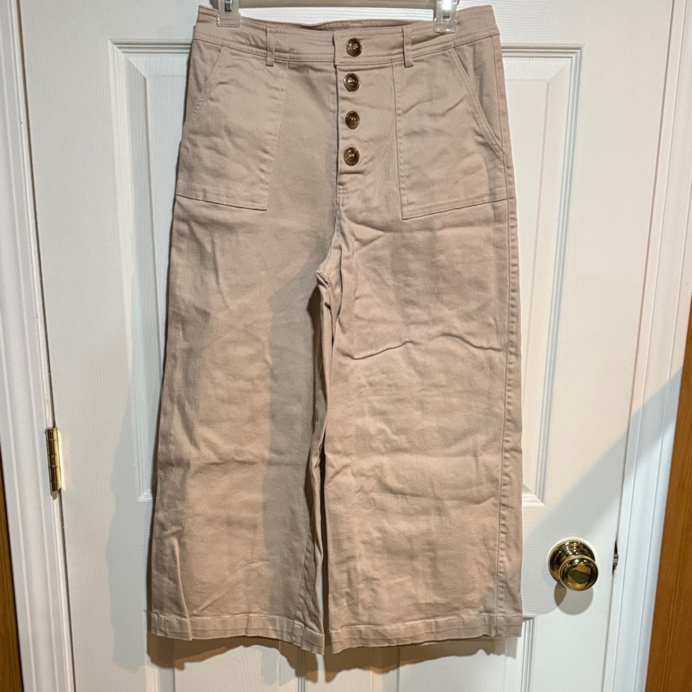 Blue Rain pale pink cropped pants.